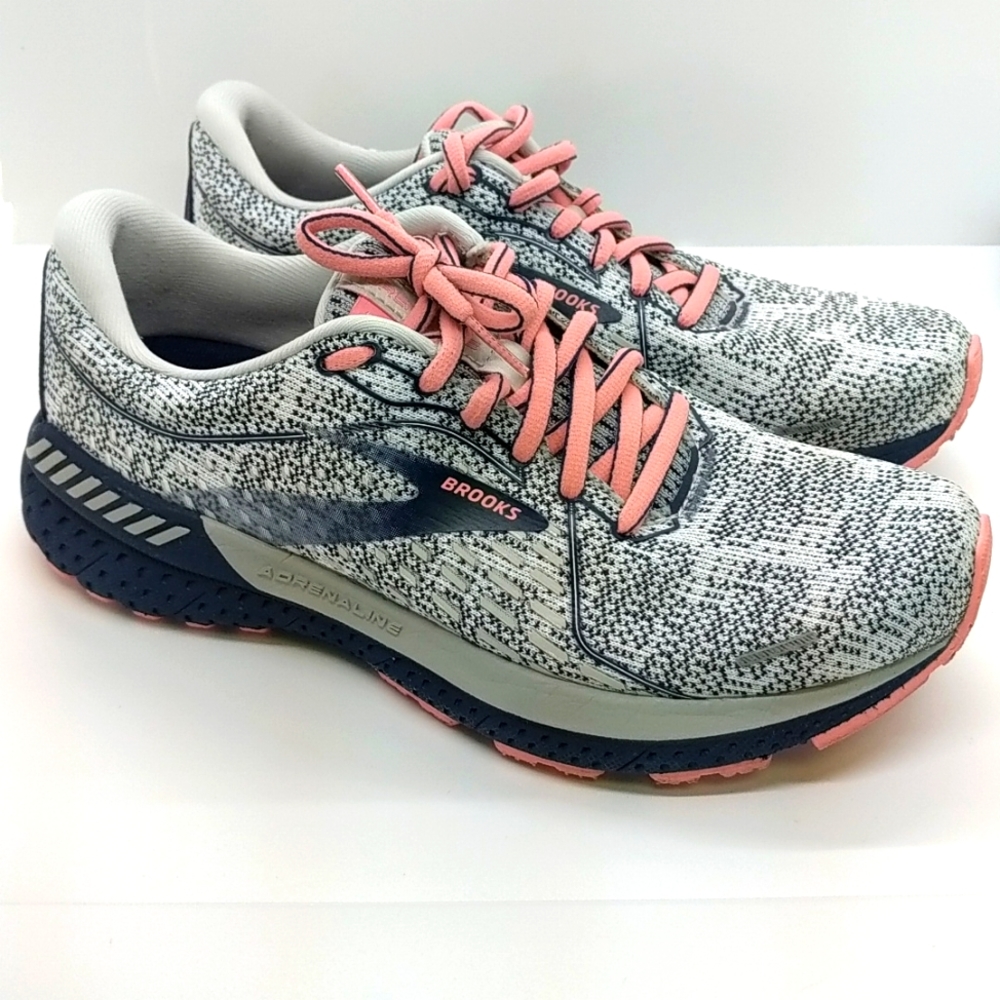 Brooks Women's Adrenaline GTS 21 Supportive Running Shoes, Size 8B (Medium)
